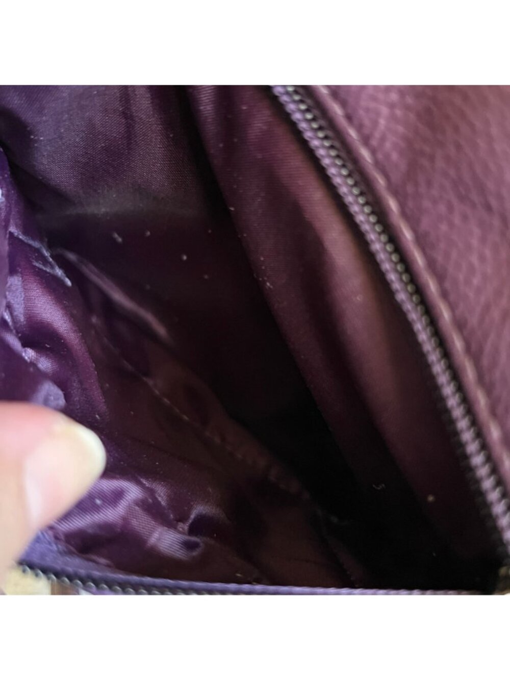 Purple Leather Crossbody Bag With Multiple Zipper Compartments & Adjustable Stra - Picture 3 of 5